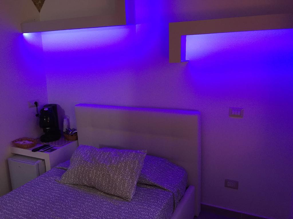 Petros Room Camere Salerno Rum bild